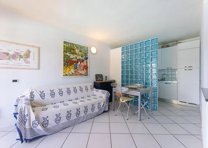Il Porto Bilocale 11 Con Piscina - Goelba
