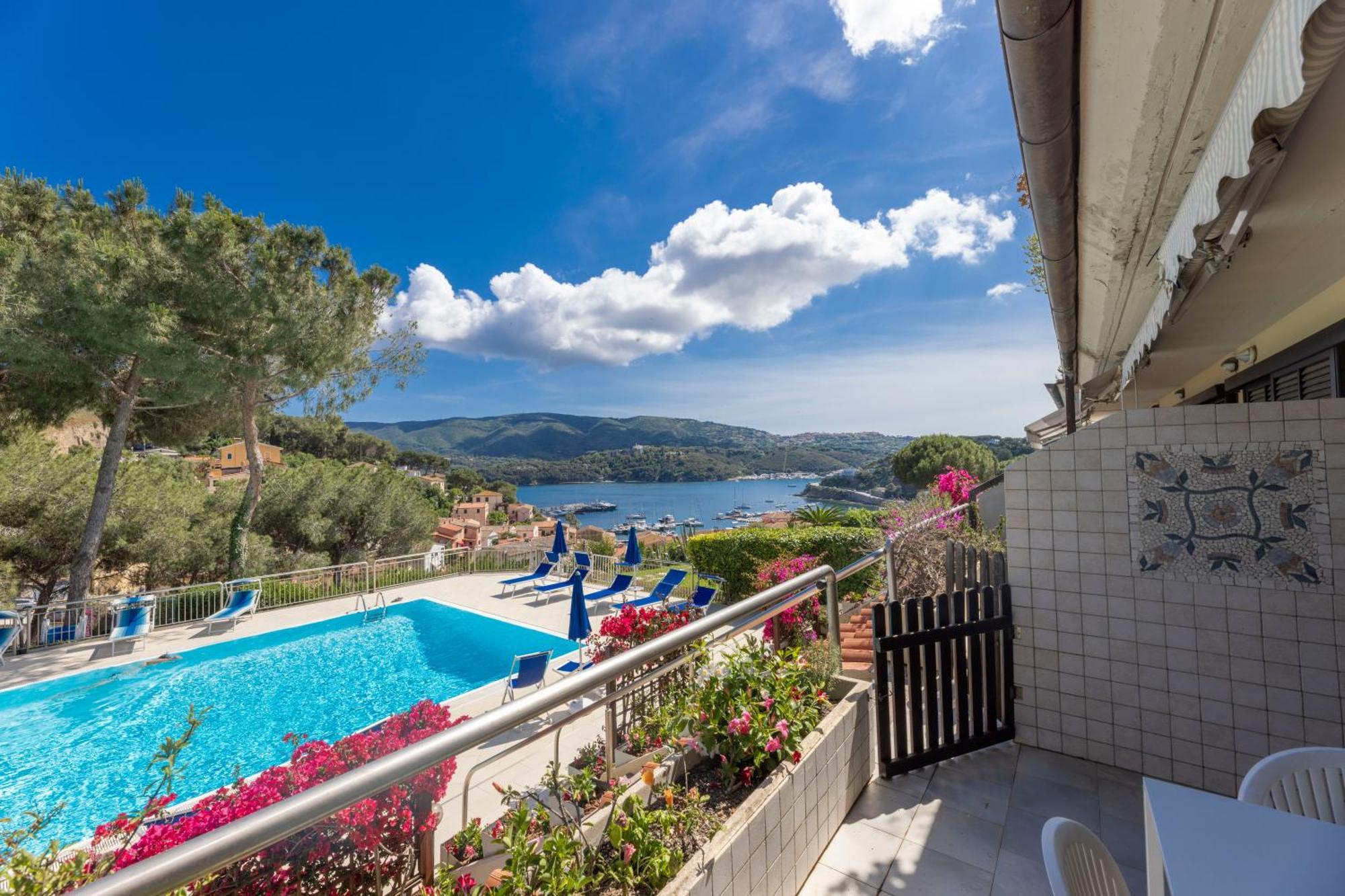 Il Porto Bilocale 11 Con Piscina - Goelba Appartement *