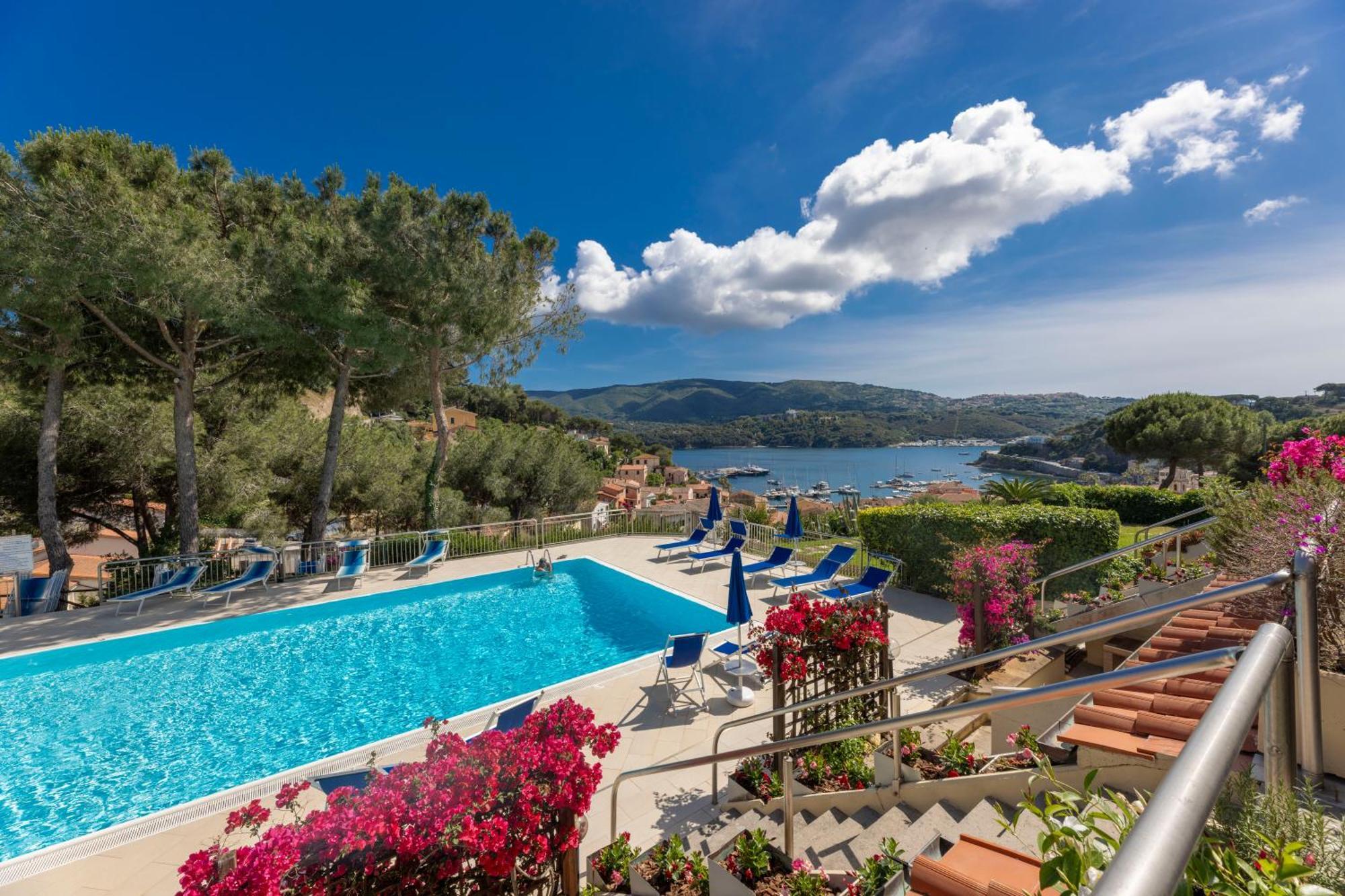 Il Porto Bilocale 11 Con Piscina - Goelba Apartment Porto Azzurro