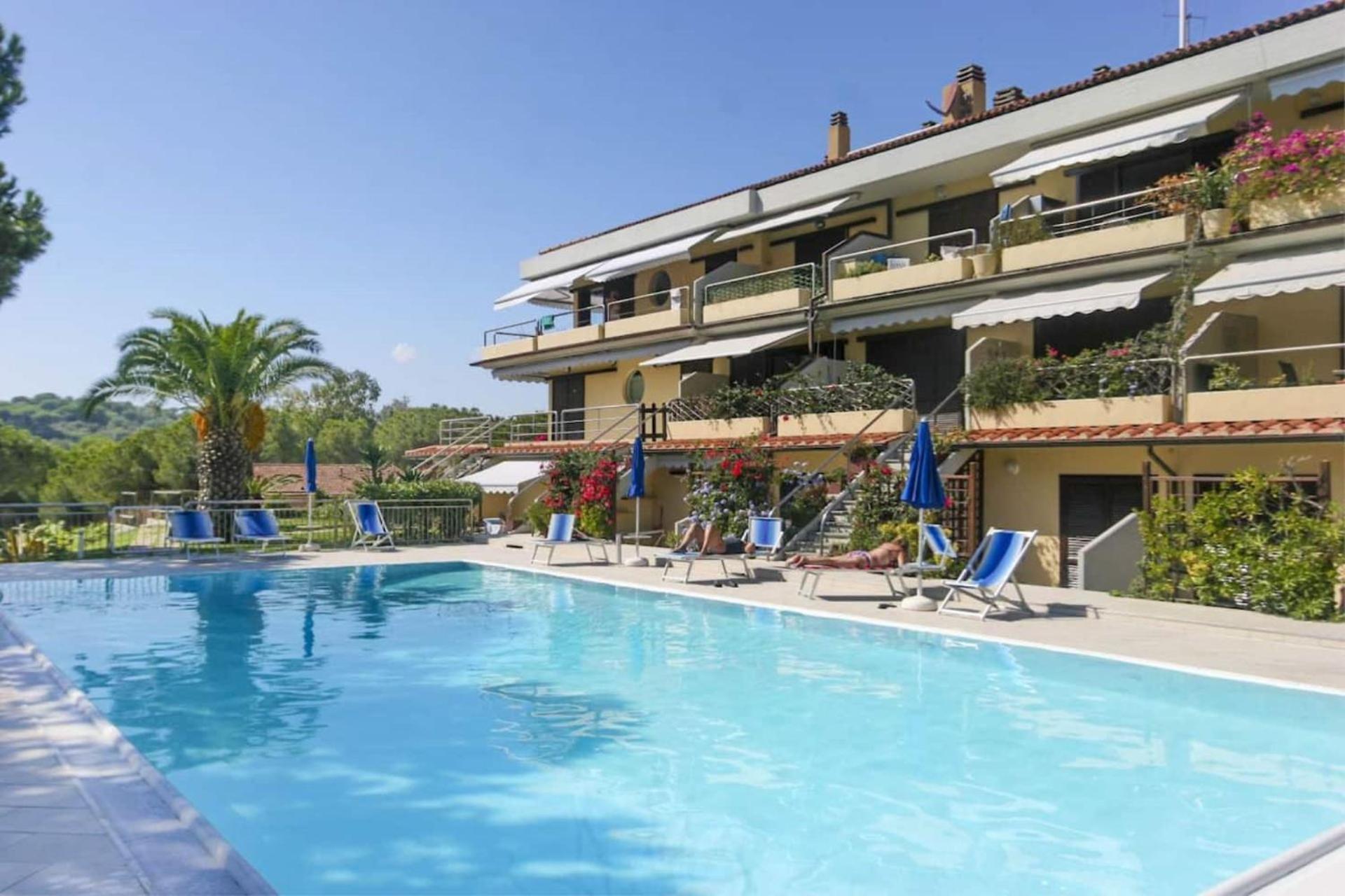 Il Porto Bilocale 11 Con Piscina - Goelba